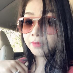 Meet your Posher, Helen